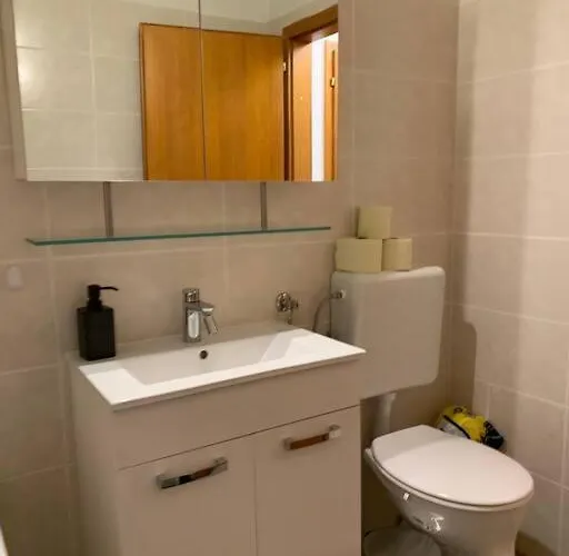 Charmante In St. Peter. *